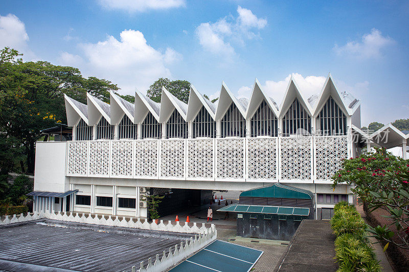 马来西亚国家清真寺(Masjid Negara)，马来西亚美丽的国家中心，是吉隆坡市的象征。一个独立和联邦的马来西亚。